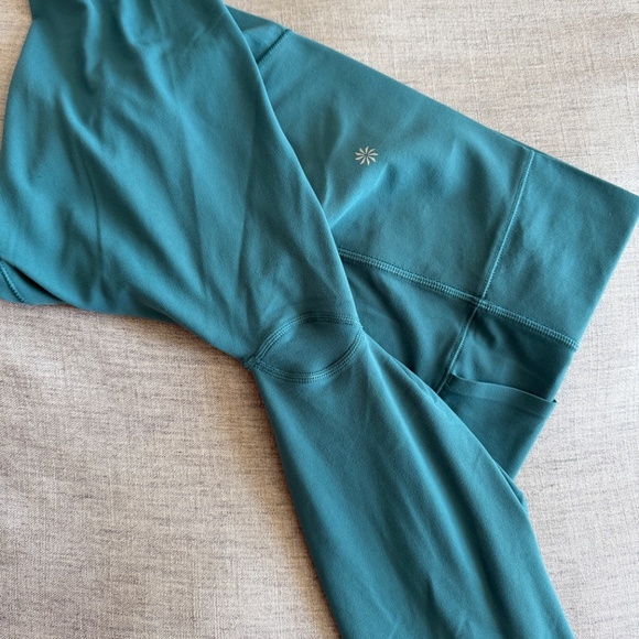 Athleta Salutation Stash Capri legging - Picture 6 of 6